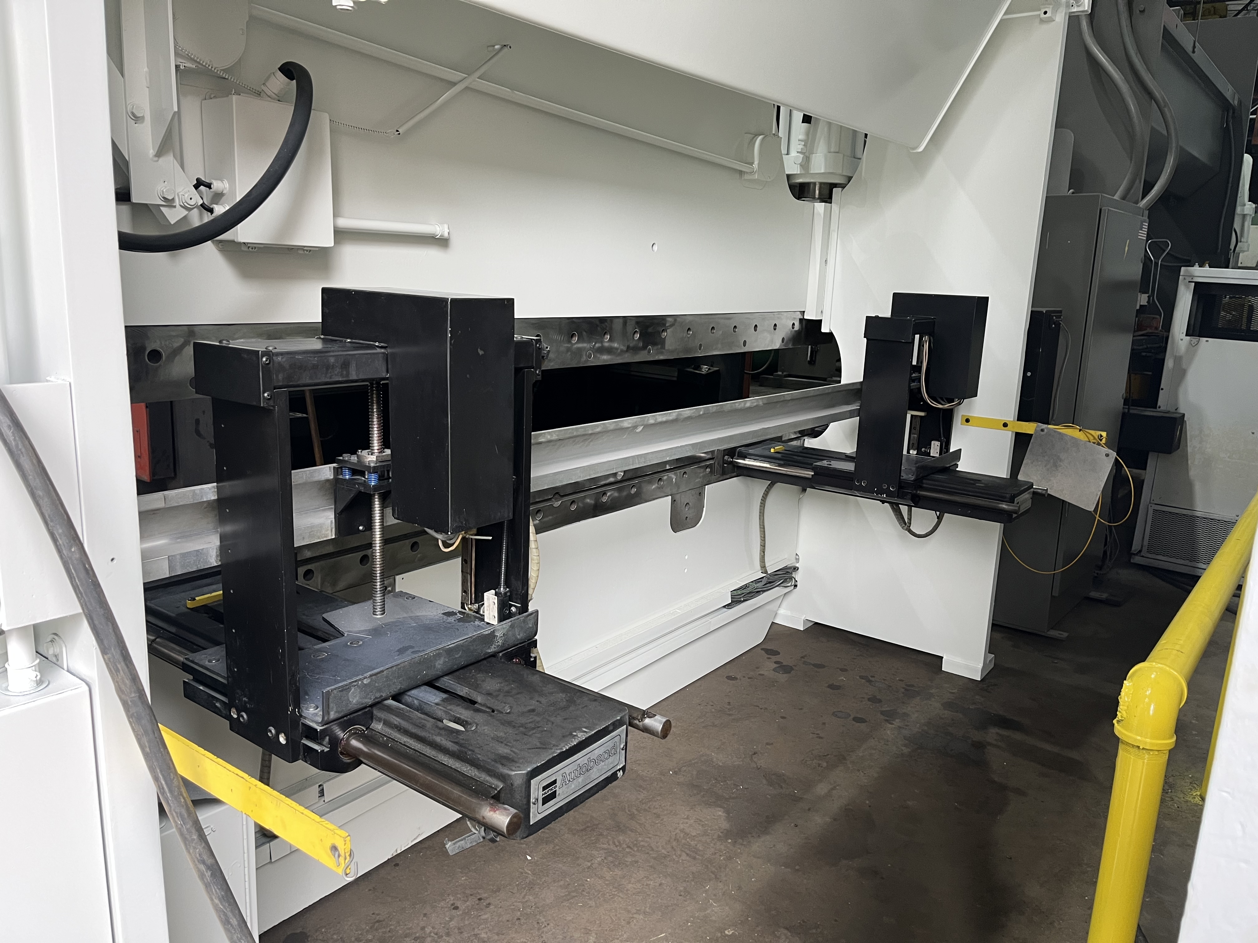 135 Ton X 12’ Cincinnati Model 135CB 3-Axis CNC Press Brake